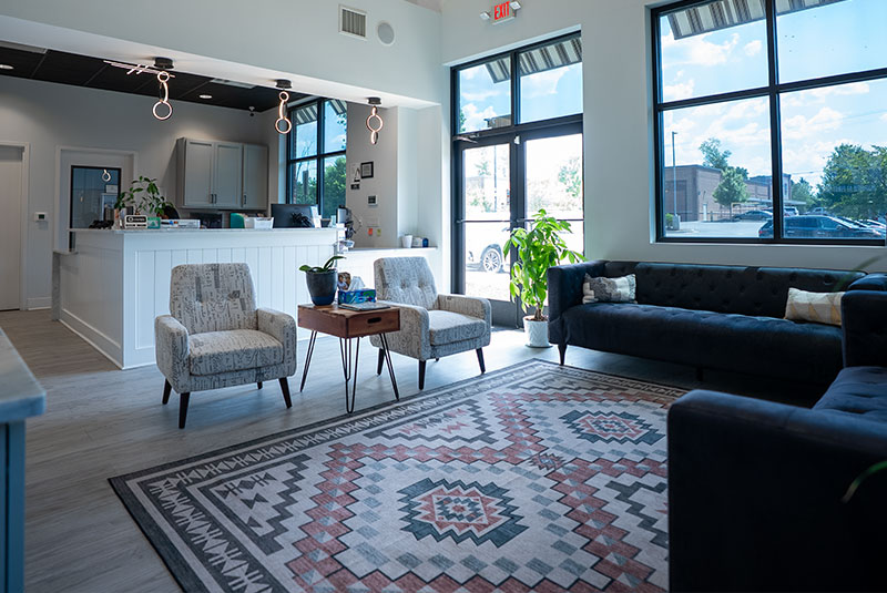 lobby rug chairs